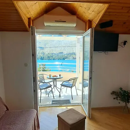 Open Sea Apartment Grebastica